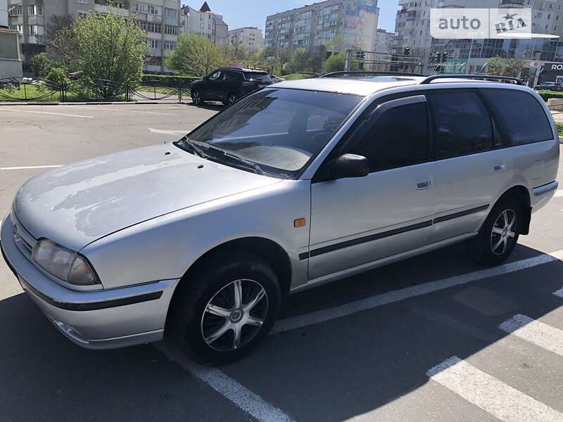Универсал Nissan Primera 1994 в Черноморске