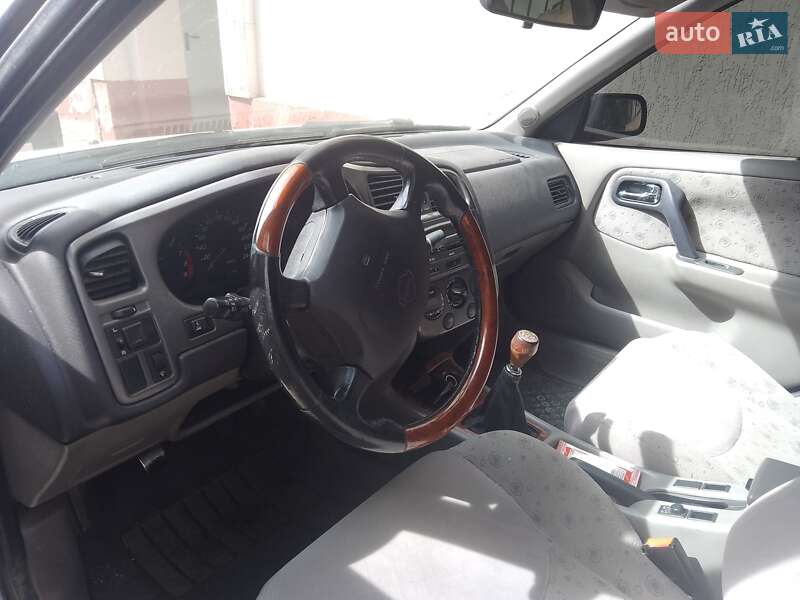 Лифтбек Nissan Primera 1999 в Львове фото 3 Лифтбек Nissan Primera 1999 в Львове