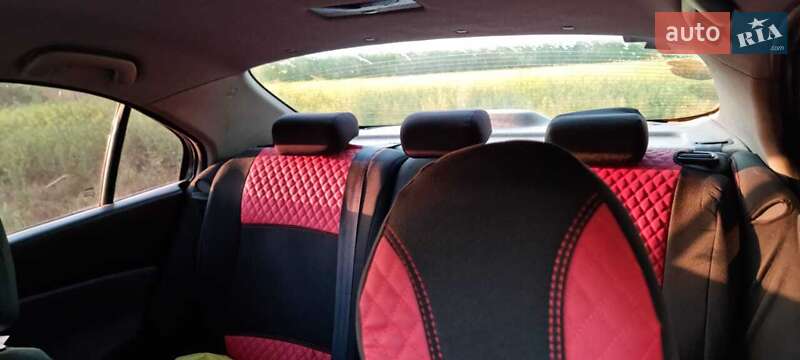 Седан Nissan Primera 2006 в Дніпрі