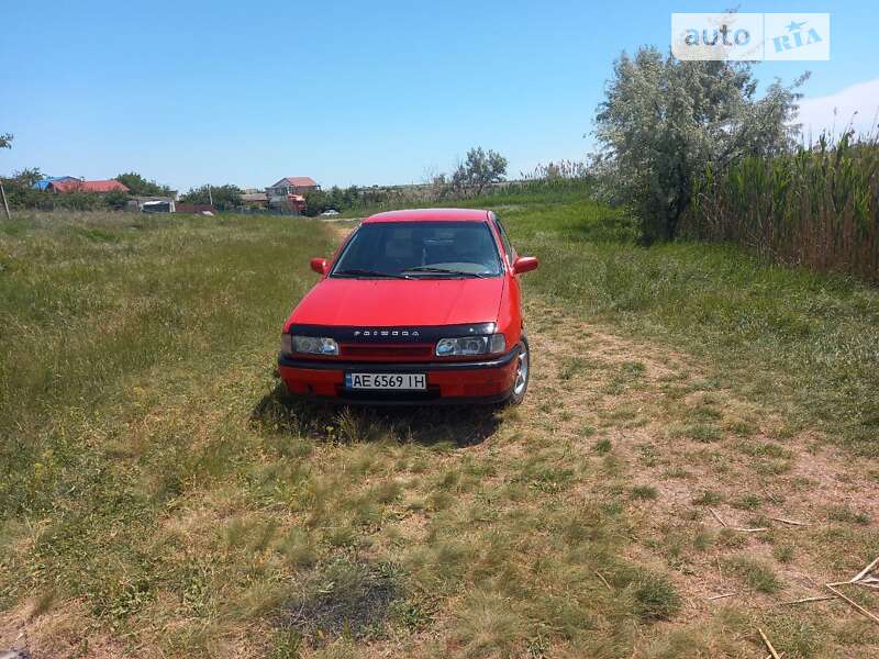 Седан Nissan Primera 1991 в Одесі