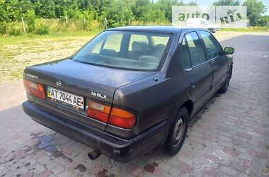 Седан Nissan Primera 1992 в Надвірній