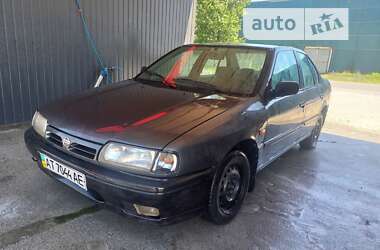 Седан Nissan Primera 1992 в Надворной