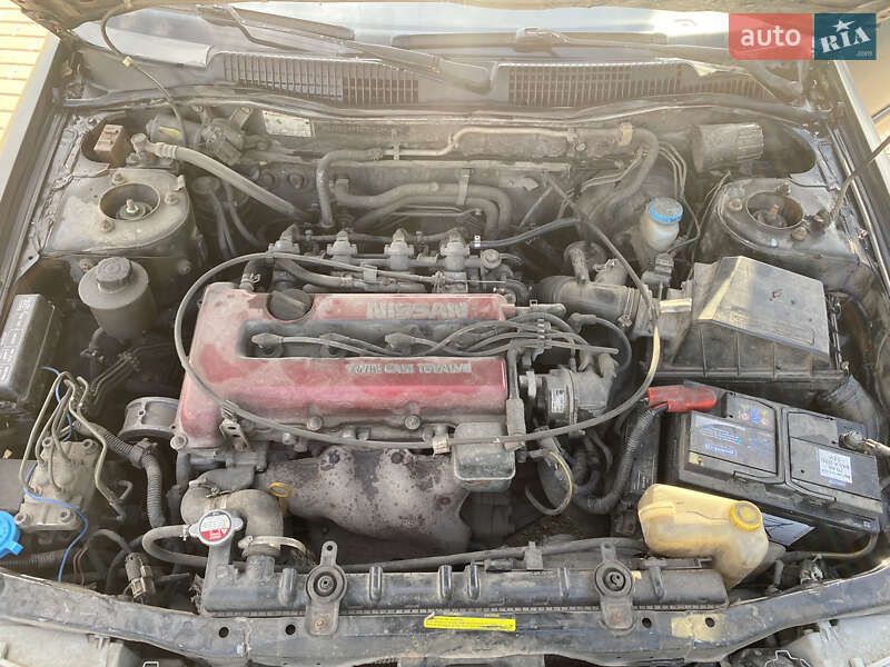 Седан Nissan Primera 1993 в Рівному