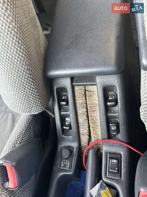 Хетчбек Nissan Primera 1994 в Стрию