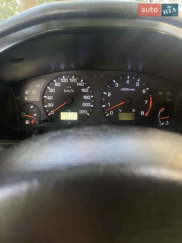 Седан Nissan Primera 1998 в Одесі