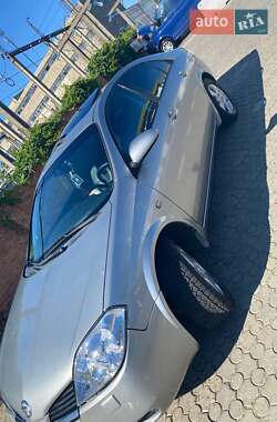 Седан Nissan Primera 2003 в Черновцах