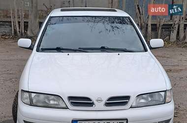 Ліфтбек Nissan Primera 1996 в Одесі