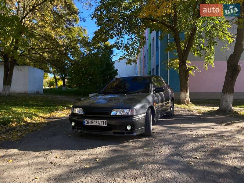 Седан Nissan Primera 1992 в Петродолинському