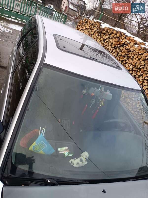 Універсал Nissan Primera 1993 в Самборі