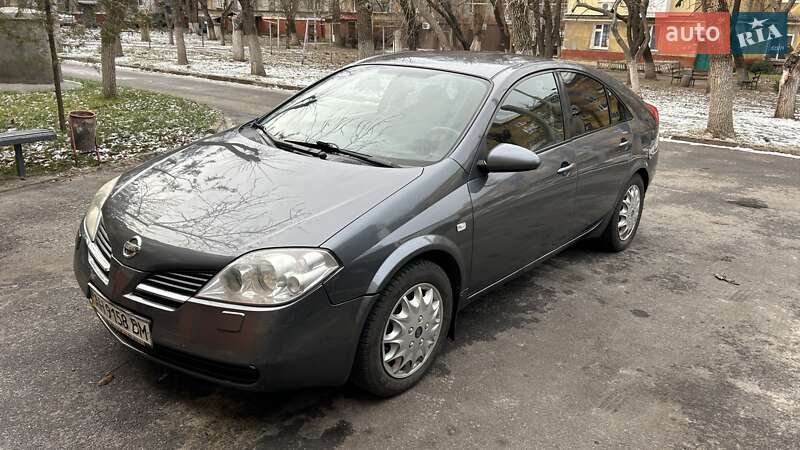 Nissan Primera 2003