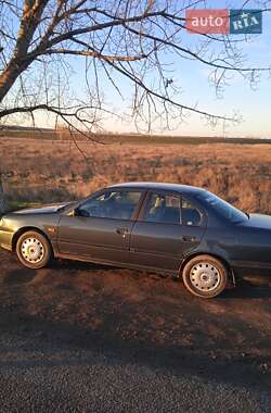 Седан Nissan Primera 1993 в Білгороді-Дністровському