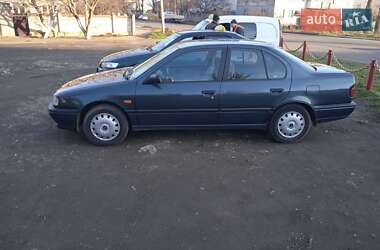 Седан Nissan Primera 1993 в Білгороді-Дністровському