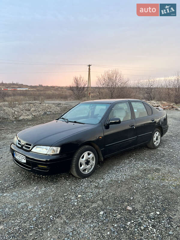 Седан Nissan Primera 1997 в 