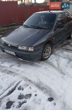 Хетчбек Nissan Primera 1994 в Жовтанцях