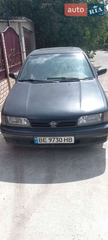 Седан Nissan Primera 1993 в Миколаєві