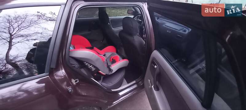 Універсал Nissan Primera 2000 в Хмельницькому