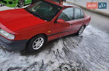 Седан Nissan Primera 1994 в Павлограде