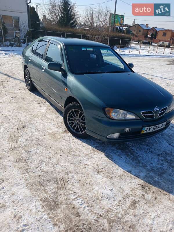 Nissan Primera 2001