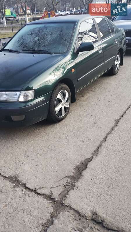 Седан Nissan Primera 1997 в Нетішині