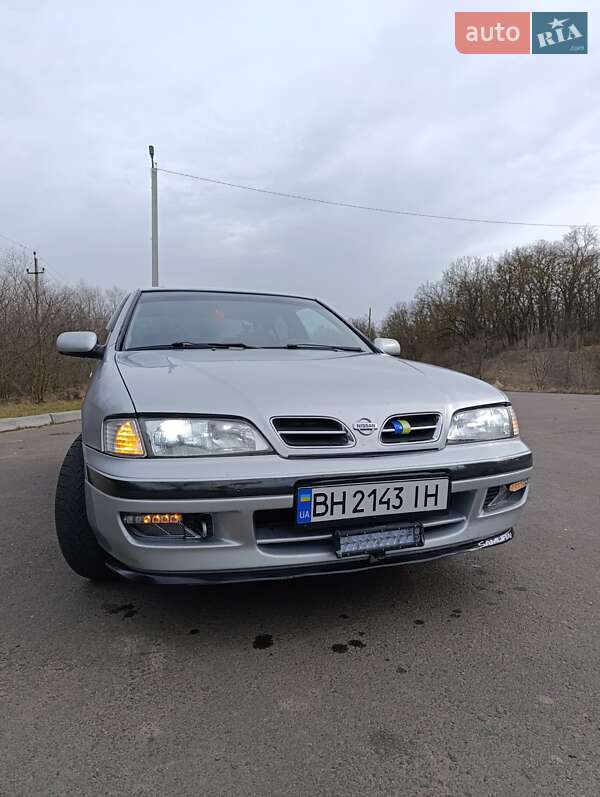 Седан Nissan Primera 1998 в 