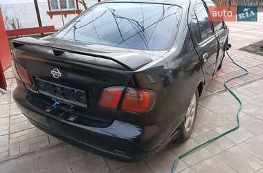 Седан Nissan Primera 2000 в 