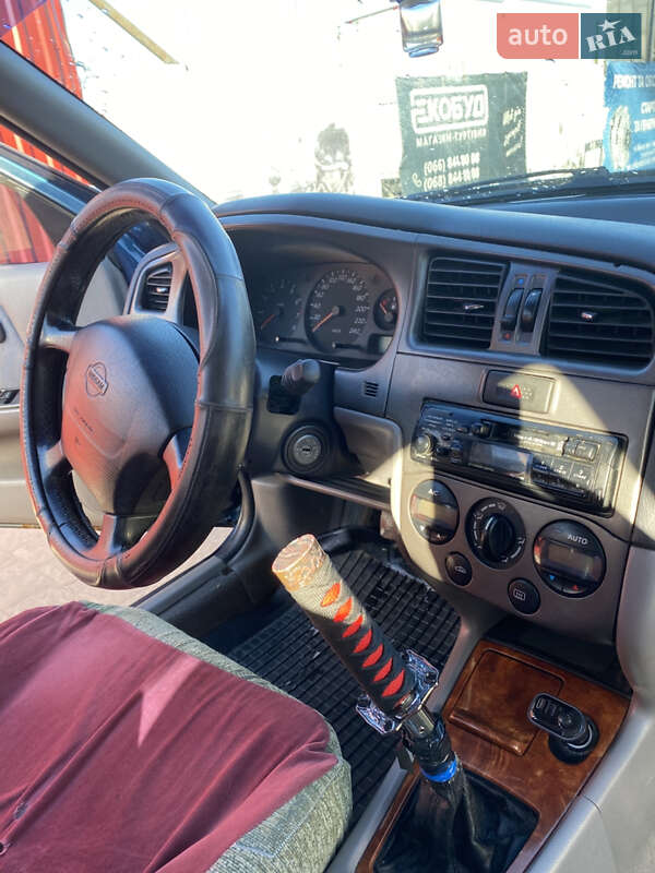 Универсал Nissan Primera 2000 в Бродах