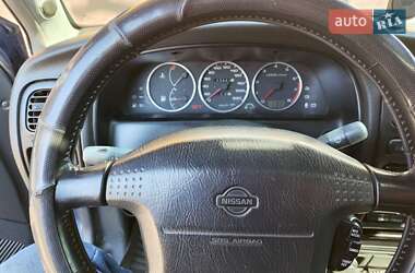 Седан Nissan Primera 1993 в 