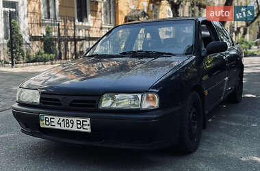 Седан Nissan Primera 1993 в 