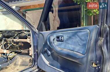 Хетчбек Nissan Primera 1992 в 