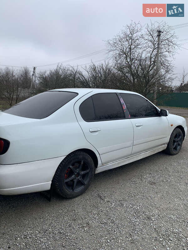 Седан Nissan Primera 2001 в Петриківці
