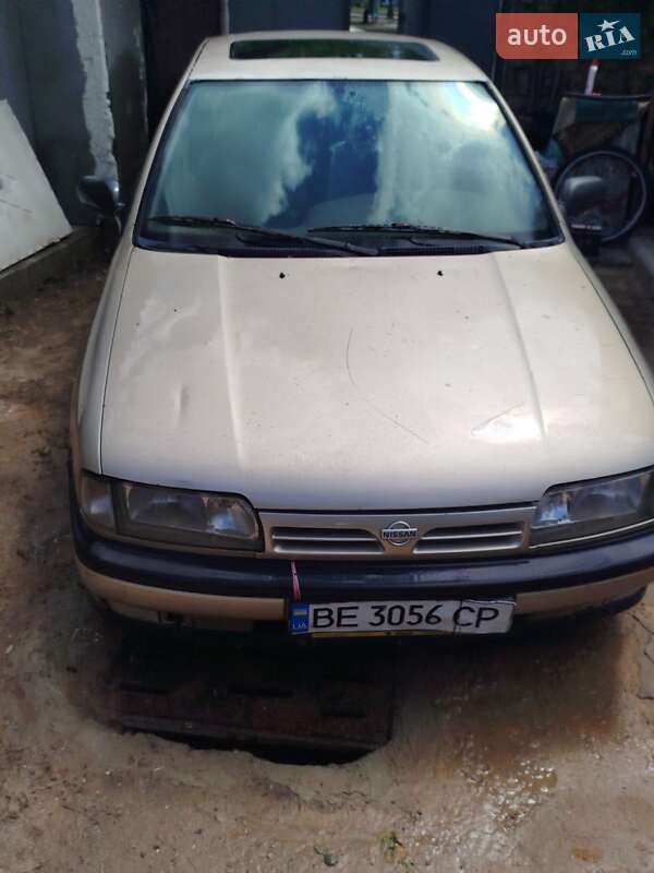 Седан Nissan Primera 1991 в Миколаєві
