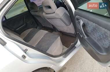 Лифтбек Nissan Primera 1998 в 