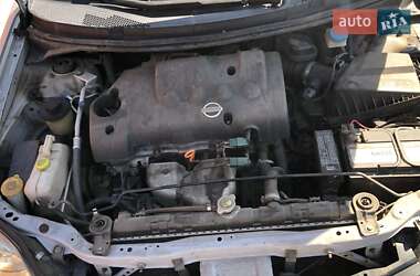 Седан Nissan Primera 2002 в 