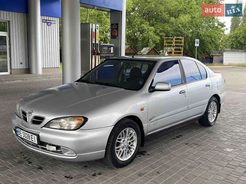 Седан Nissan Primera 2001 в 