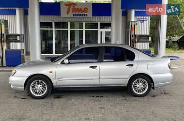 Седан Nissan Primera 2001 в 