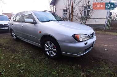 Лифтбек Nissan Primera 2000 в 