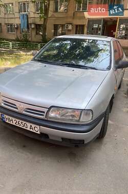 Седан Nissan Primera 1990 в Одессе