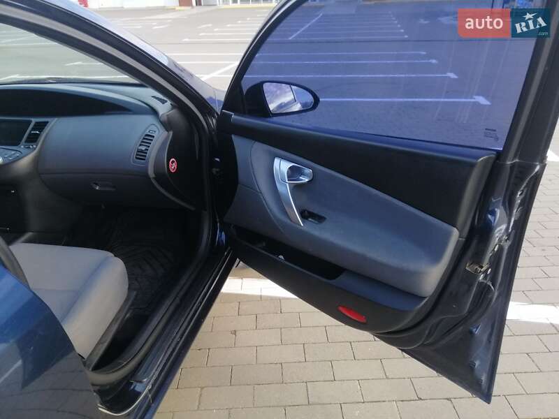 Седан Nissan Primera 2006 в Одесі