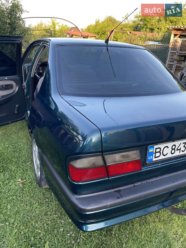 Седан Nissan Primera 1996 в Львове