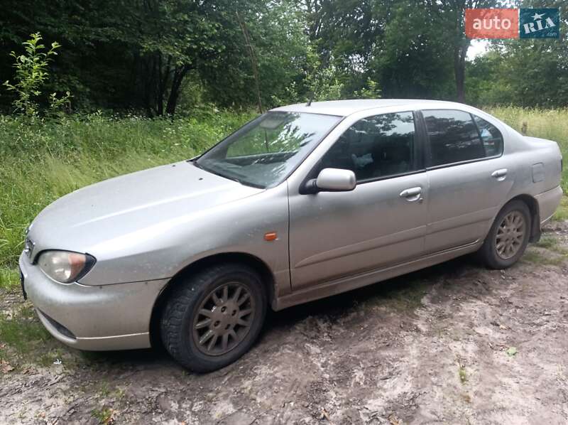 Седан Nissan Primera 2001 в Львові