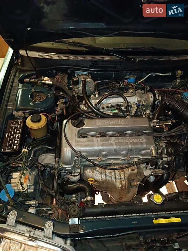 Седан Nissan Primera 1996 в Сокале