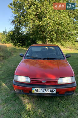 Седан Nissan Primera 1991 в Вінниці