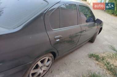 Седан Nissan Primera 2000 в Одессе