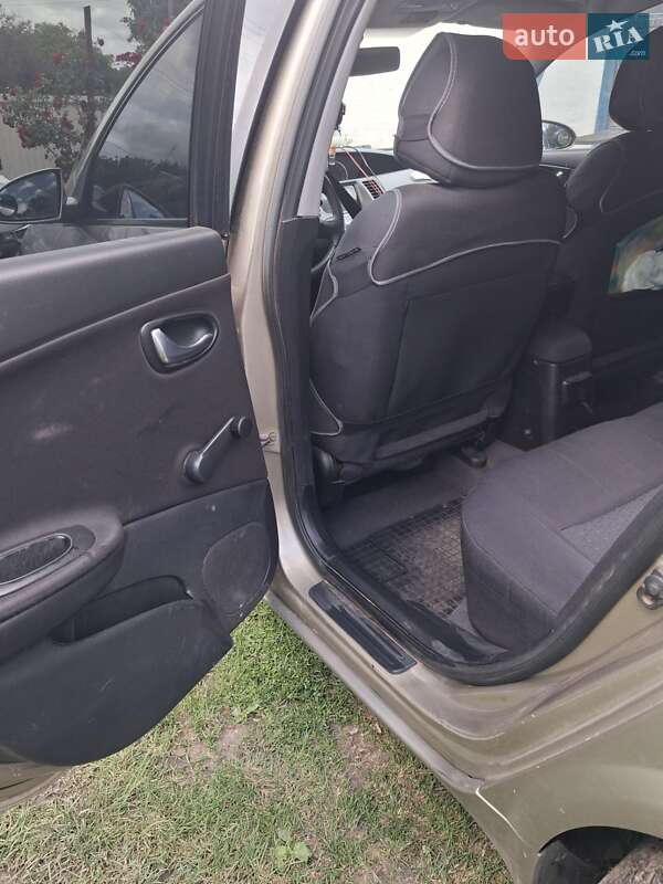 Универсал Nissan Primera 2004 в Киеве фото 10 Универсал Nissan Primera 2004 в Киеве