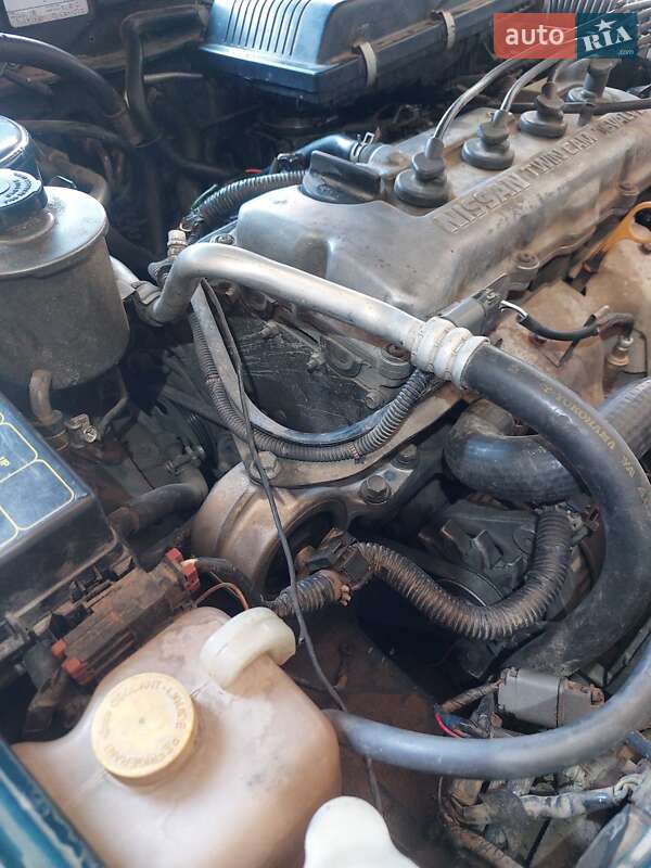 Седан Nissan Primera 1994 в Измаиле