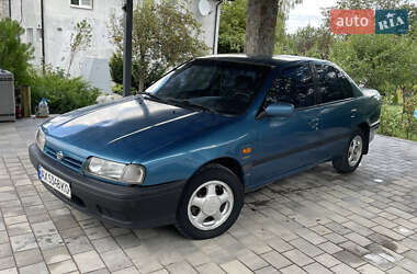 Седан Nissan Primera 1995 в Виннице