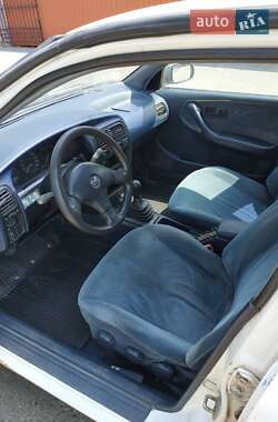 Седан Nissan Primera 1991 в 