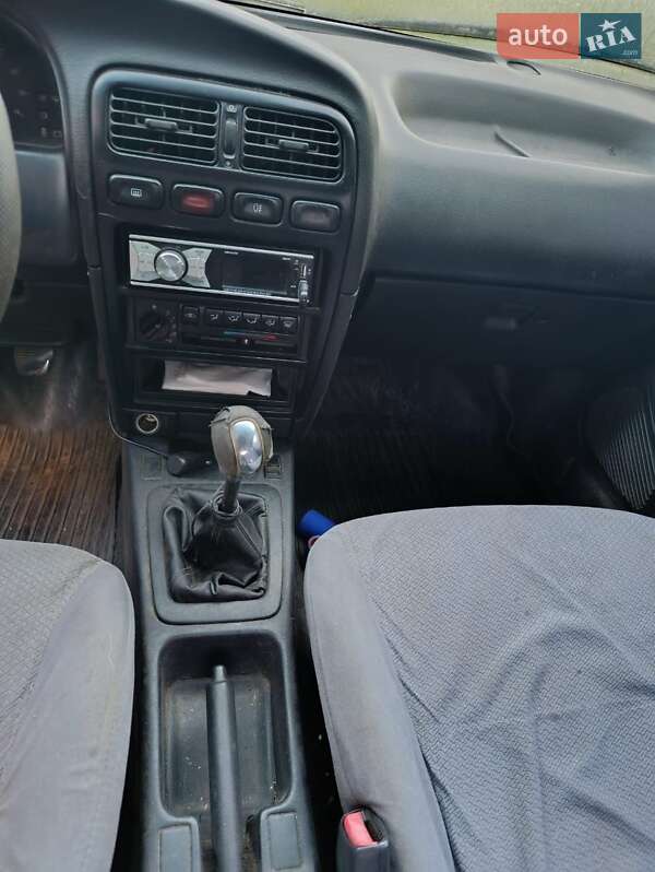 Хетчбек Nissan Primera 1993 в Миколаєві