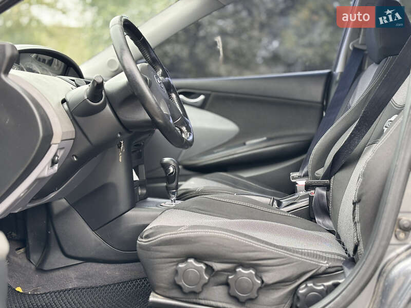 Седан Nissan Primera 2003 в Одессе