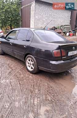 Седан Nissan Primera 2000 в 